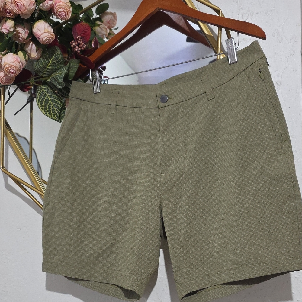 Lululemon Golf Short Size 34